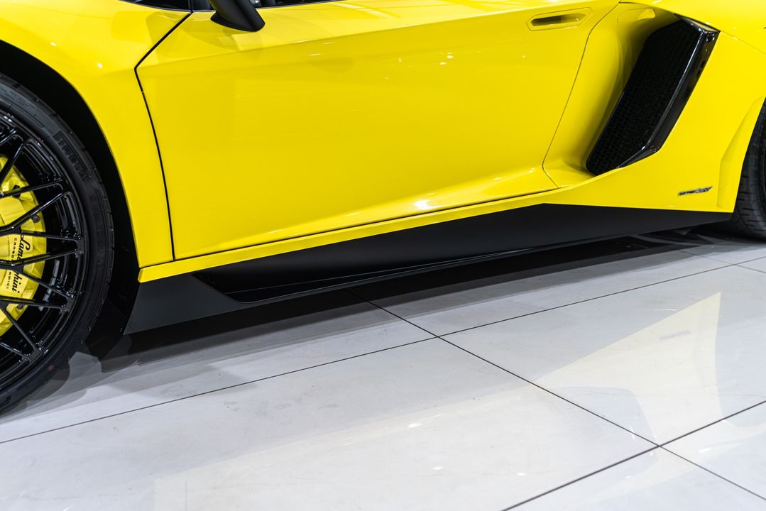 2017 Lamborghini Aventador