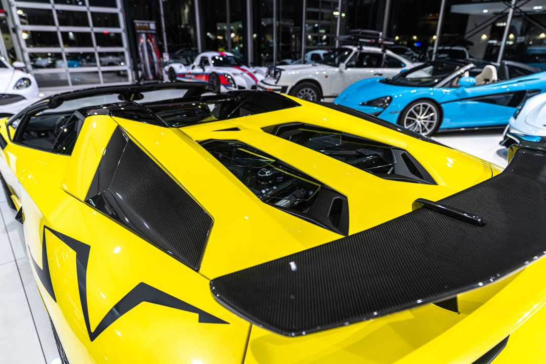 2017 Lamborghini Aventador