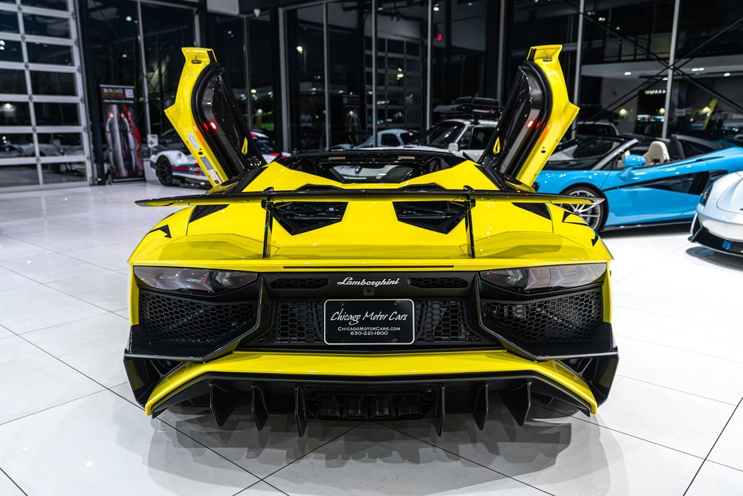 2017 Lamborghini Aventador