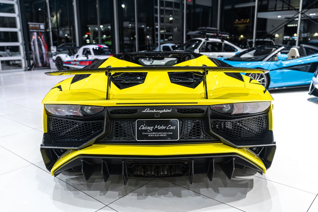 2017 Lamborghini Aventador