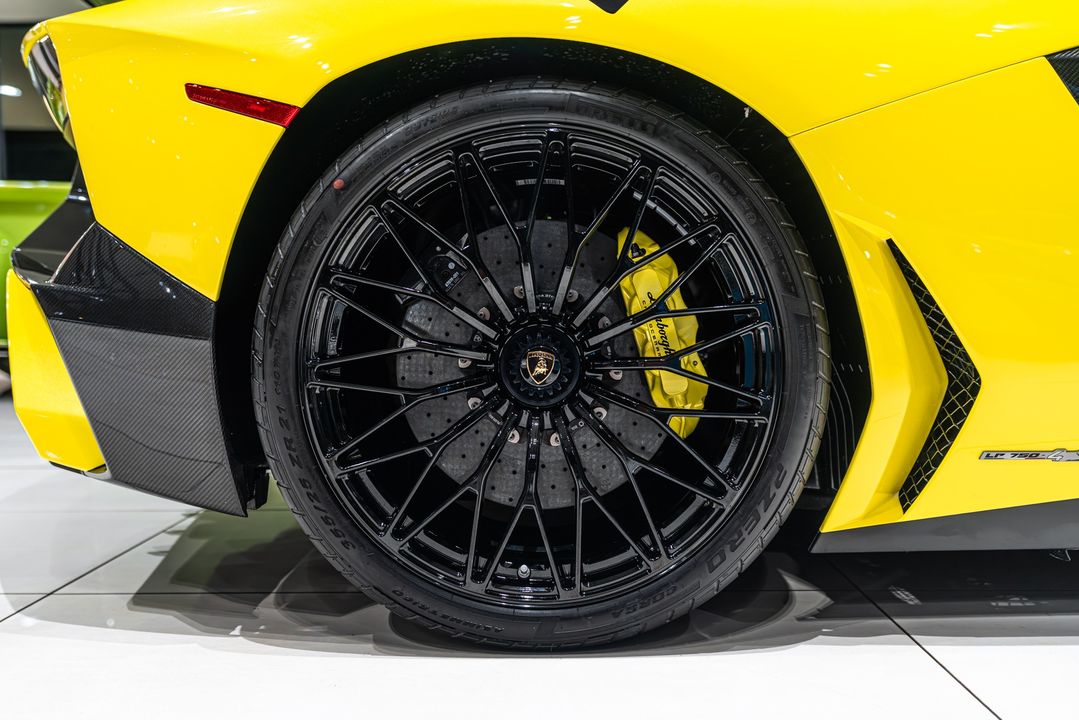 2017 Lamborghini Aventador