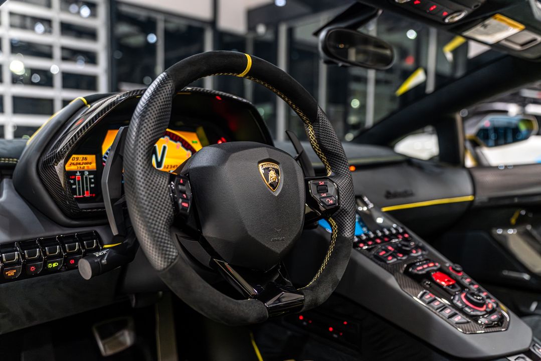 2017 Lamborghini Aventador