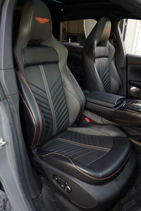 2023 Aston Martin DBX