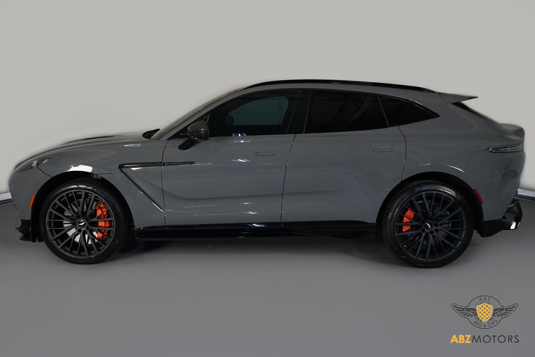 2023 Aston Martin DBX