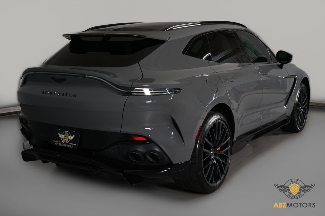 2023 Aston Martin DBX
