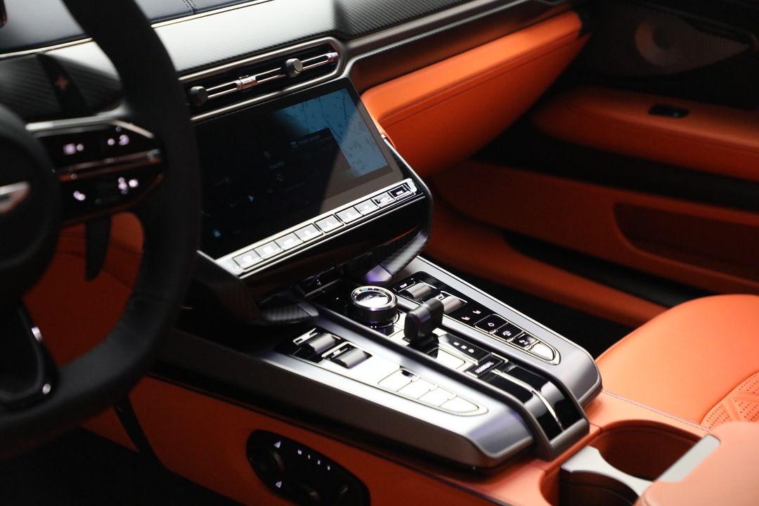 2025 Aston Martin Vanquish