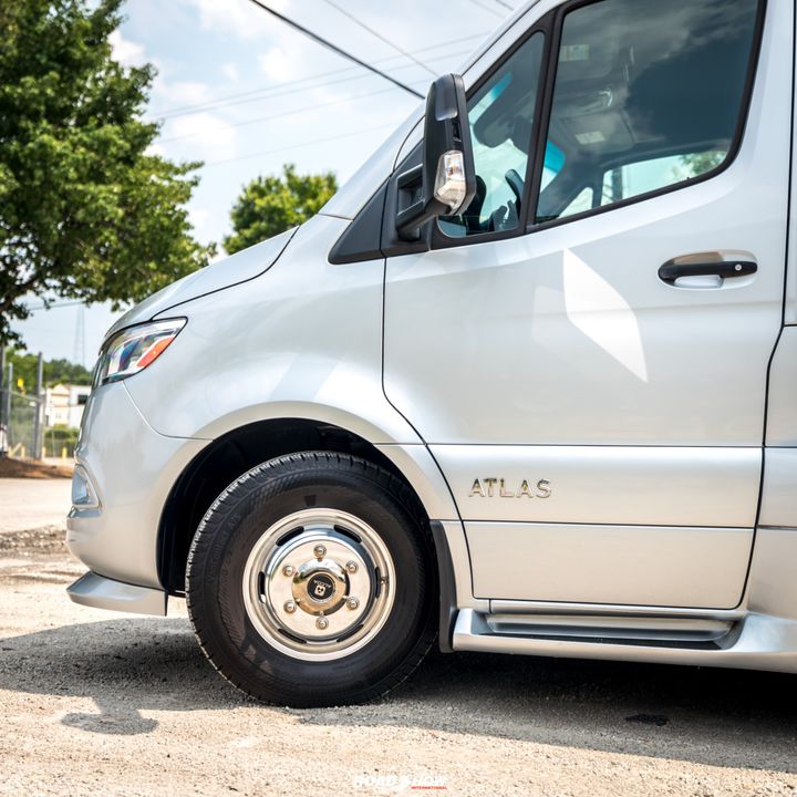 2021 Airstream Atlas Tommy Bahama