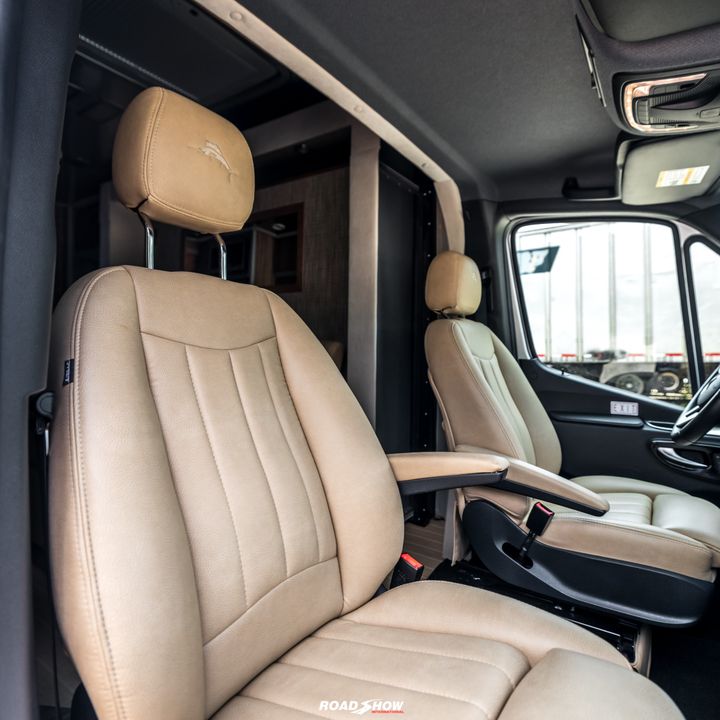 2021 Airstream Atlas Tommy Bahama