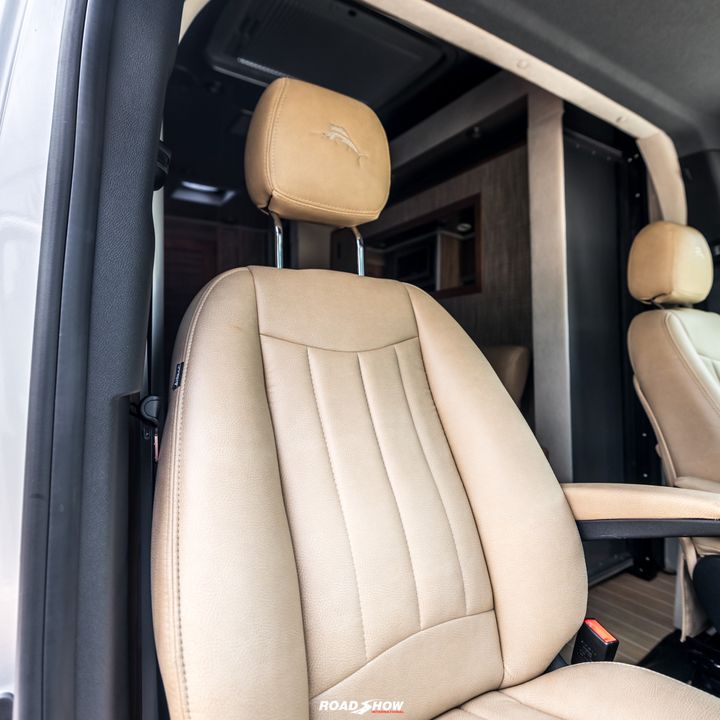 2021 Airstream Atlas Tommy Bahama