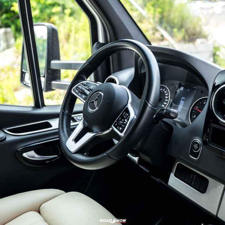 2021 Airstream Atlas Tommy Bahama