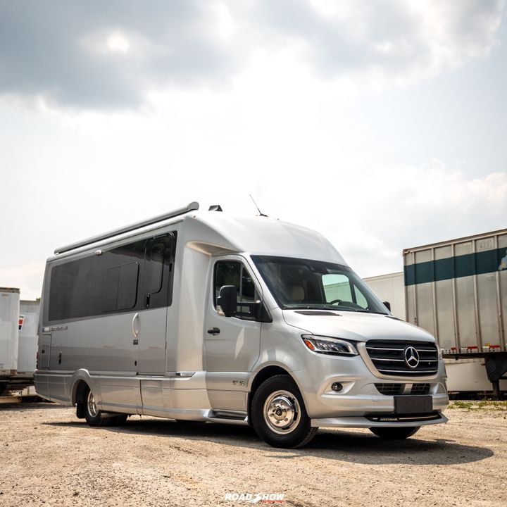2021 Airstream Atlas Tommy Bahama