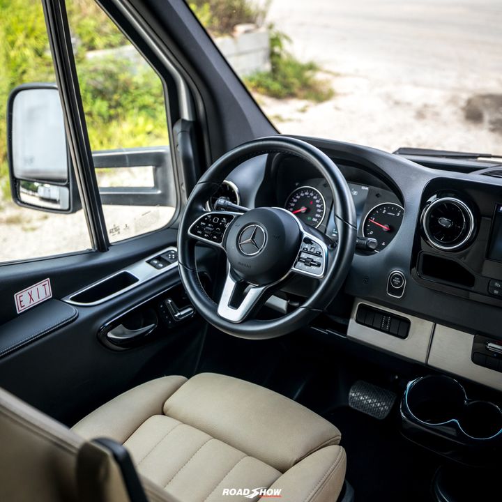 2021 Airstream Atlas Tommy Bahama