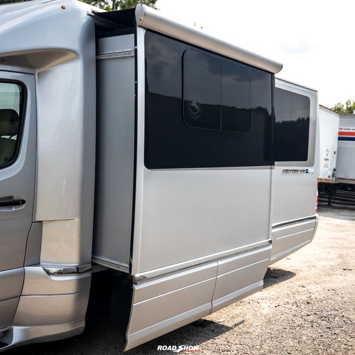 2021 Airstream Atlas Tommy Bahama