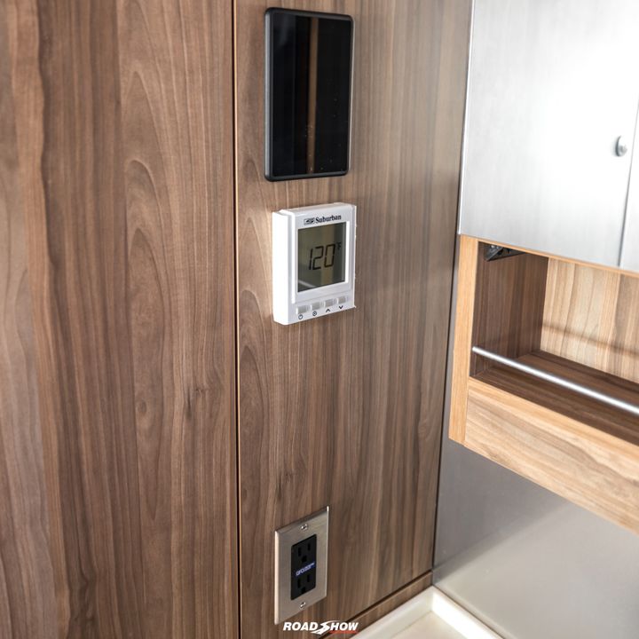 2021 Airstream Atlas Tommy Bahama