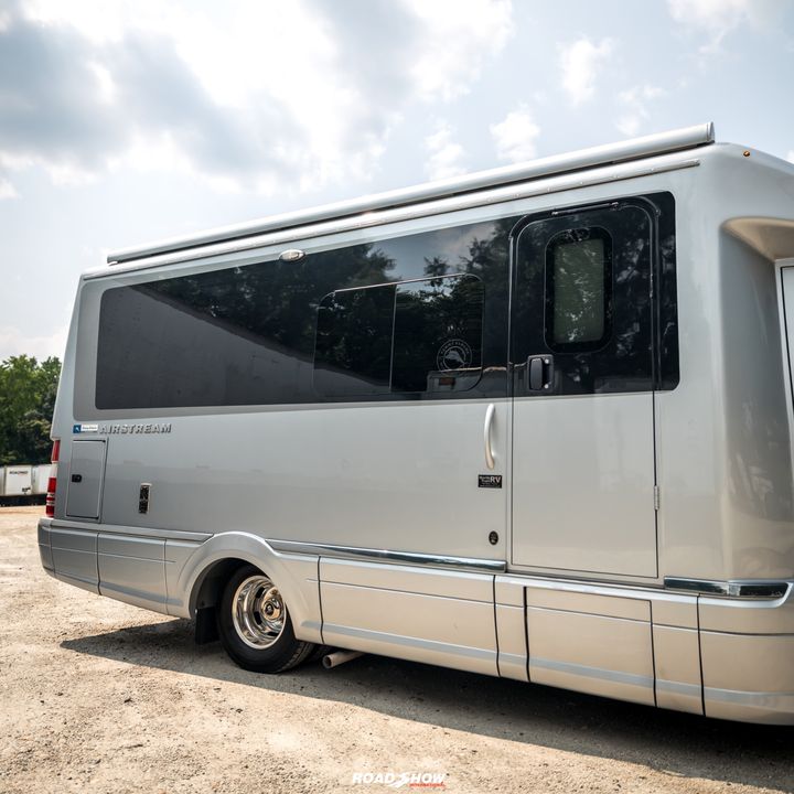 2021 Airstream Atlas Tommy Bahama