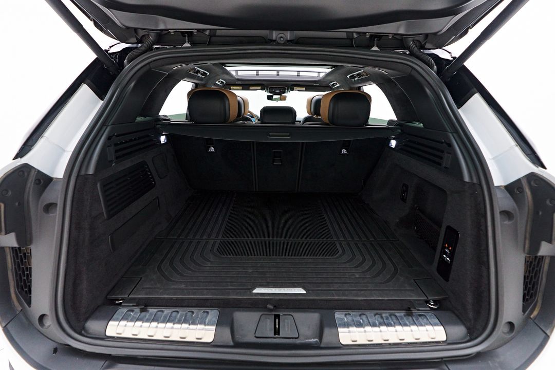 2024 Land Rover Range Rover Sport Plug-in Hybrid