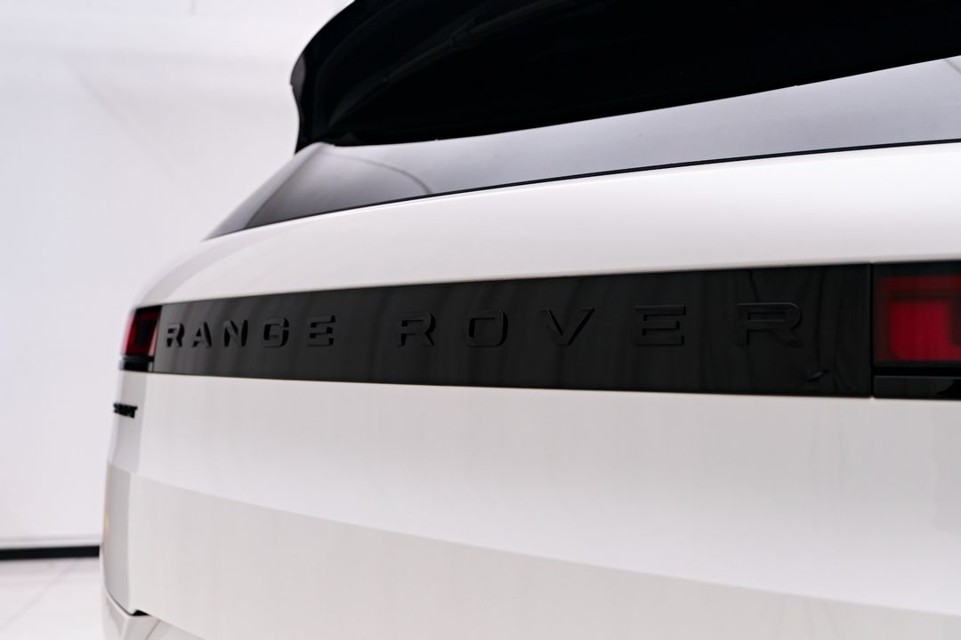 2024 Land Rover Range Rover Sport Plug-in Hybrid