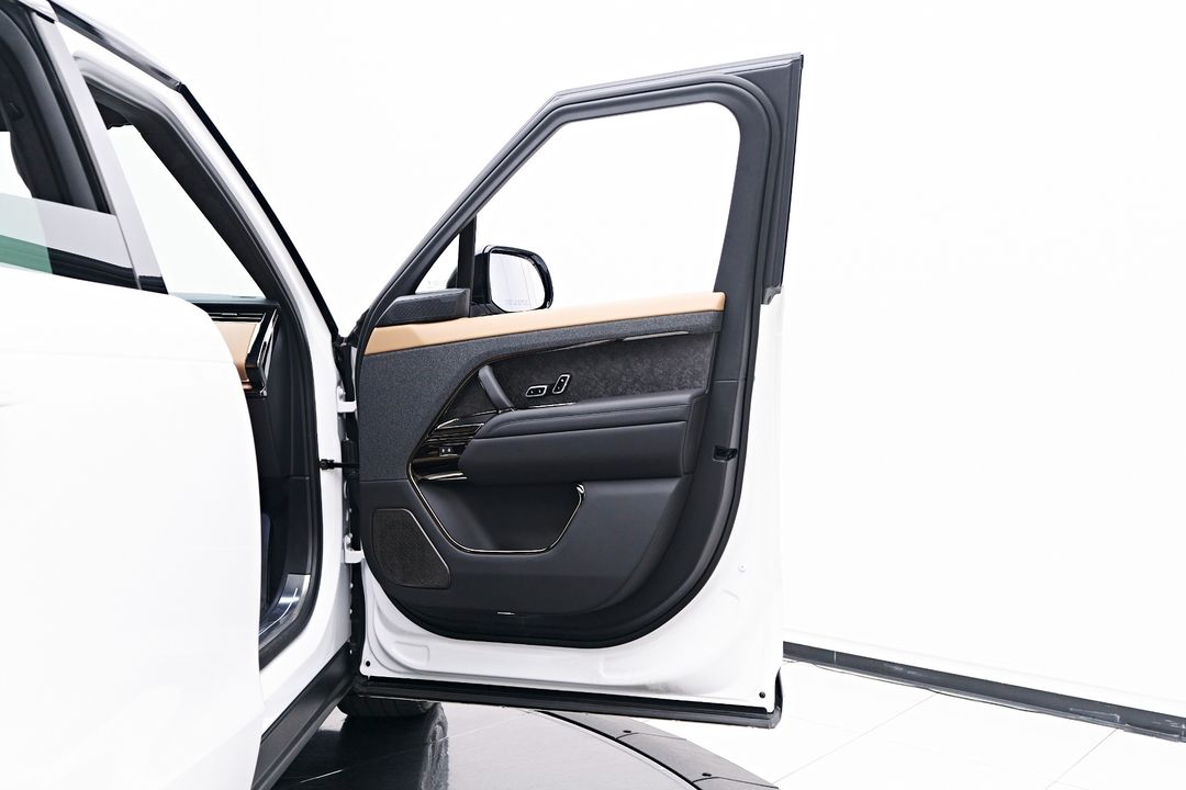 2024 Land Rover Range Rover Sport Plug-in Hybrid