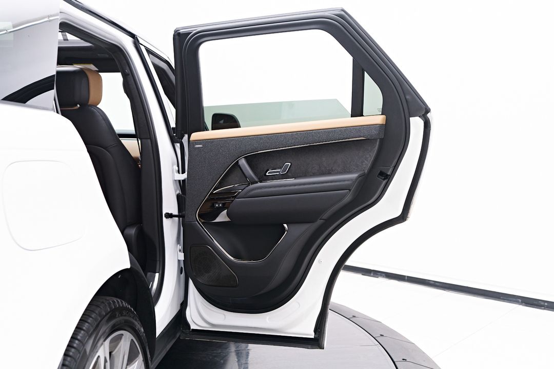 2024 Land Rover Range Rover Sport Plug-in Hybrid