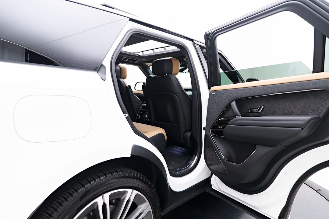 2024 Land Rover Range Rover Sport Plug-in Hybrid