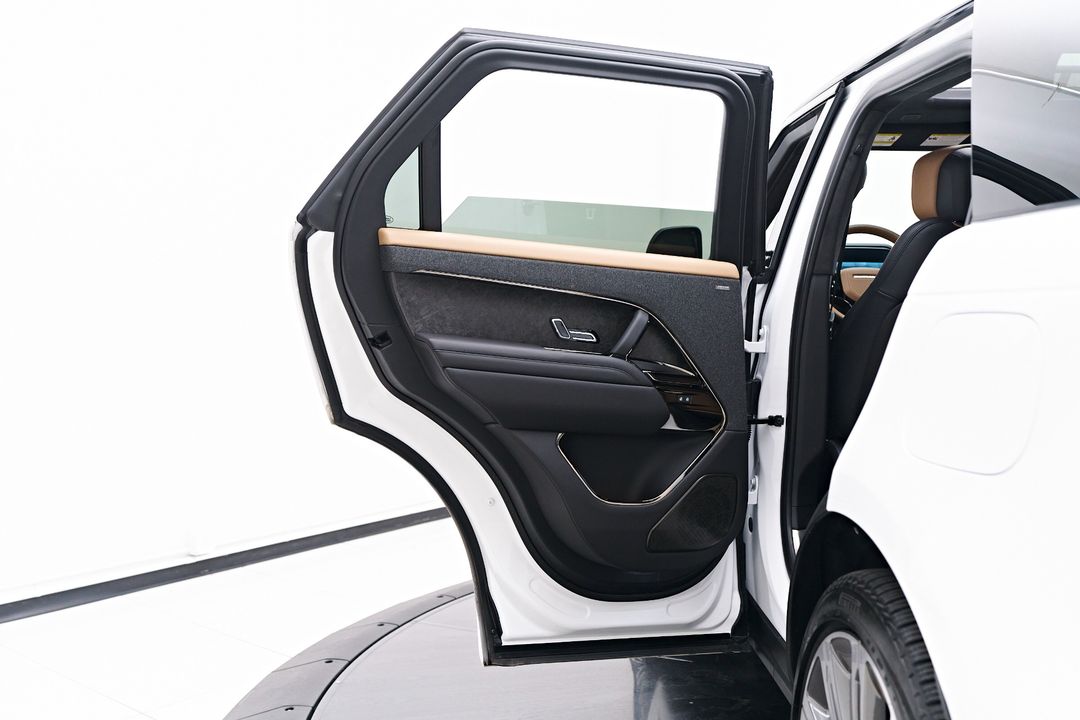 2024 Land Rover Range Rover Sport Plug-in Hybrid