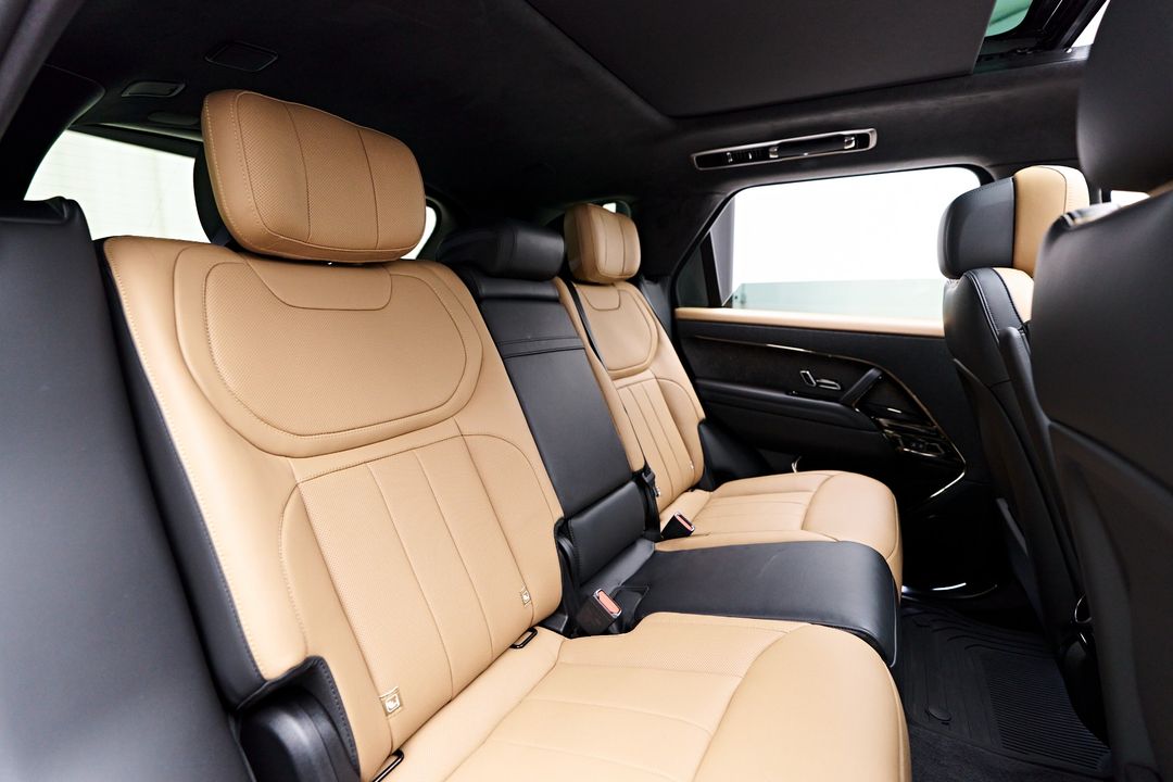 2024 Land Rover Range Rover Sport Plug-in Hybrid