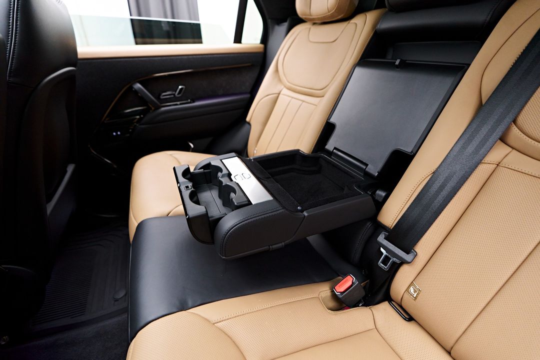 2024 Land Rover Range Rover Sport Plug-in Hybrid