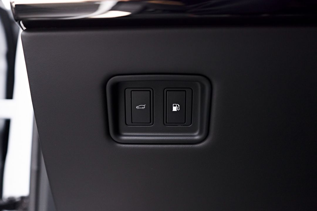2024 Land Rover Range Rover Sport Plug-in Hybrid