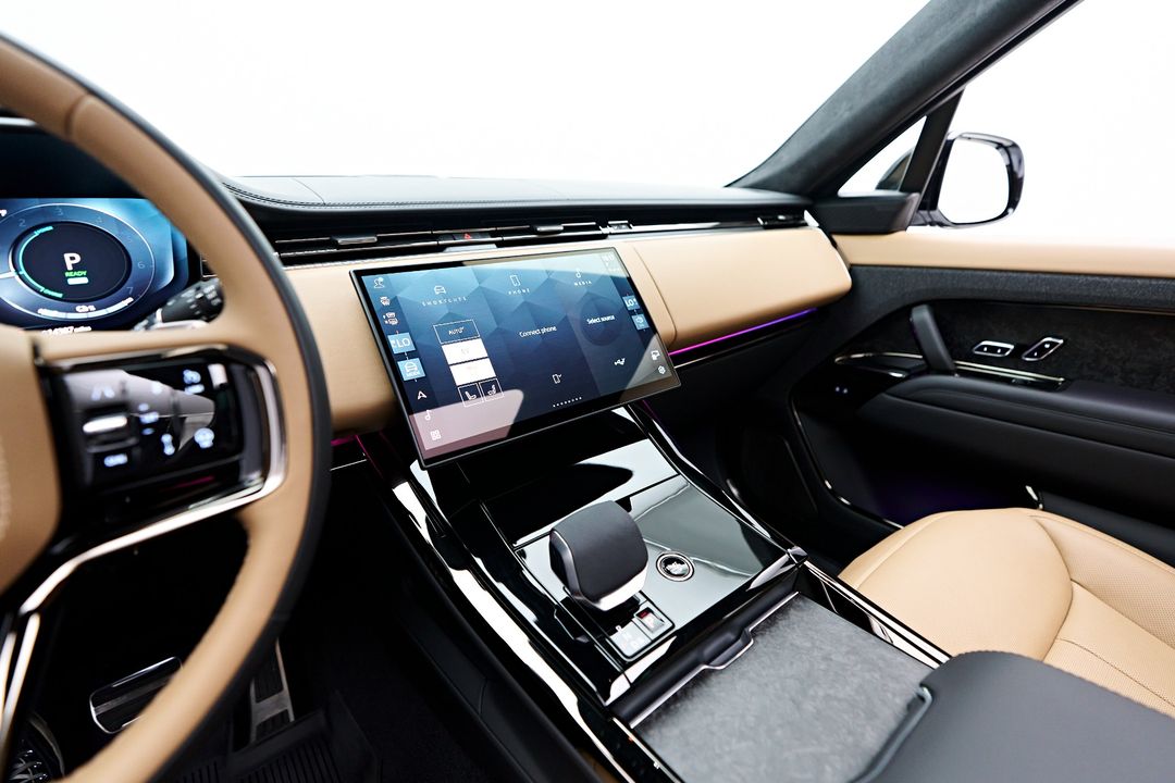 2024 Land Rover Range Rover Sport Plug-in Hybrid