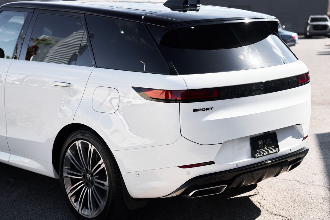 2024 Land Rover Range Rover Sport Plug-in Hybrid