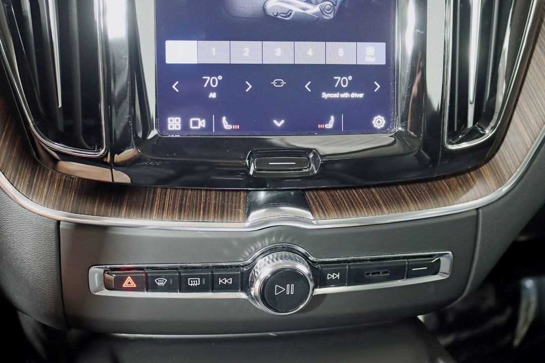 2022 Volvo XC60