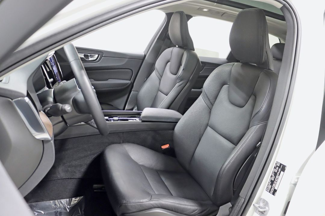 2022 Volvo XC60