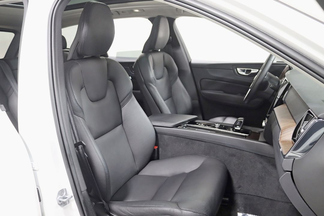 2022 Volvo XC60
