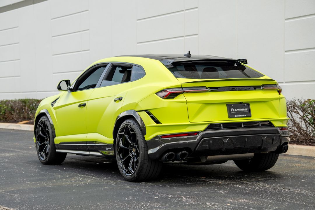 2024 Lamborghini Urus