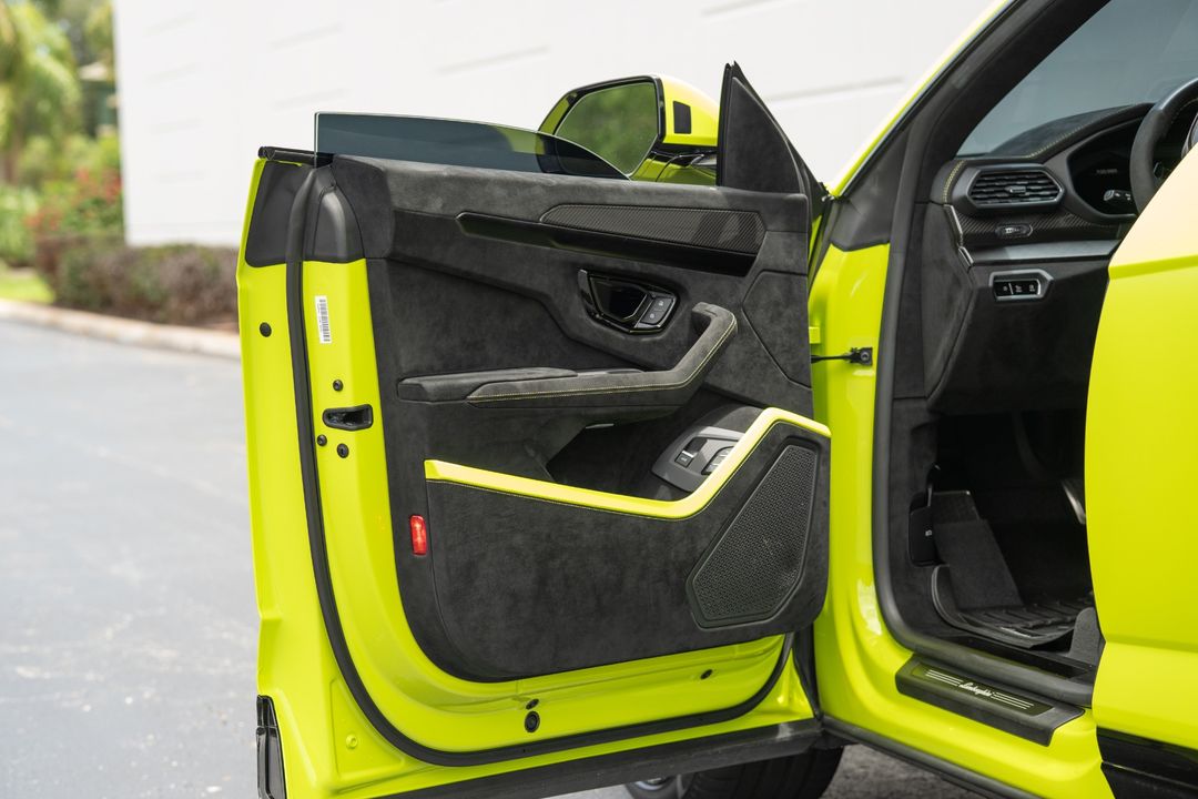 2024 Lamborghini Urus