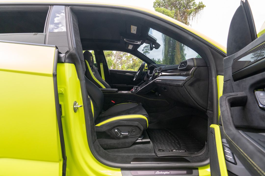 2024 Lamborghini Urus