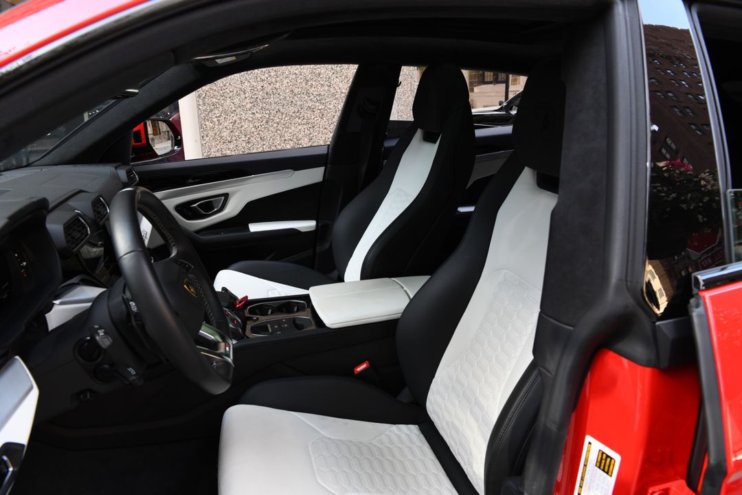 2022 Lamborghini Urus