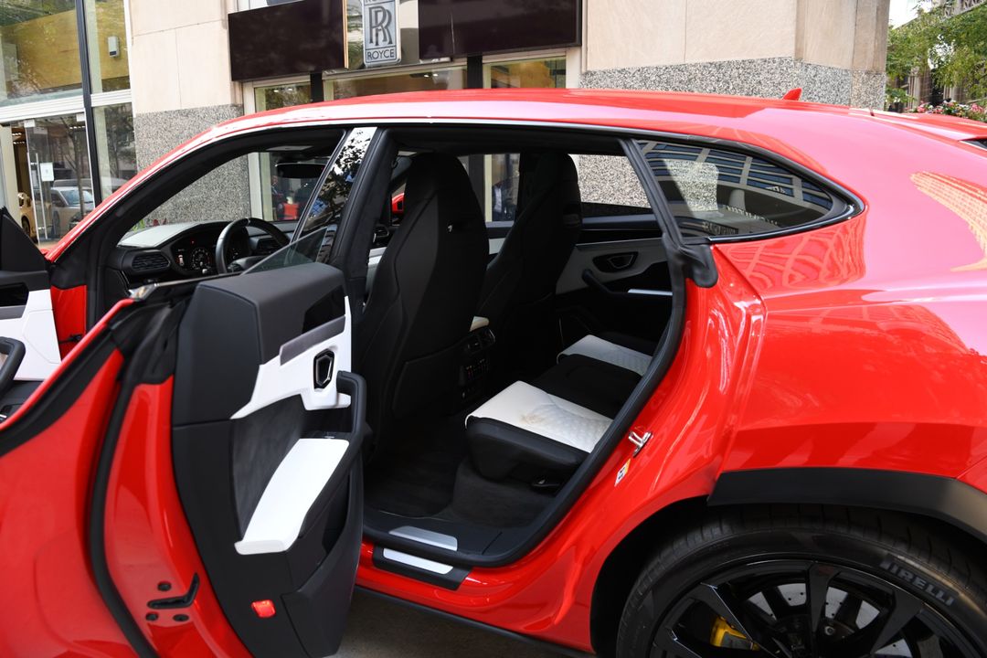 2022 Lamborghini Urus