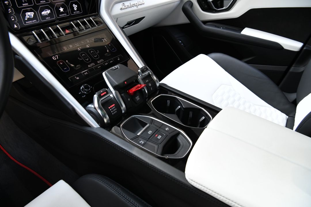 2022 Lamborghini Urus