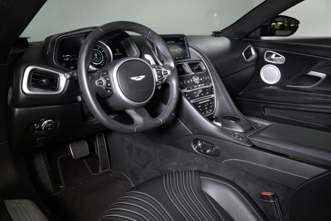 2019 Aston Martin DB11