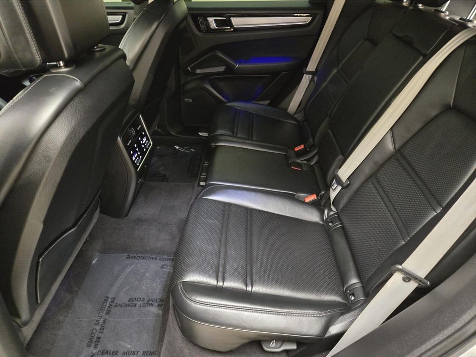 2022 Porsche Cayenne