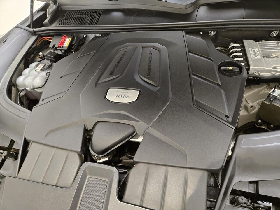 2022 Porsche Cayenne