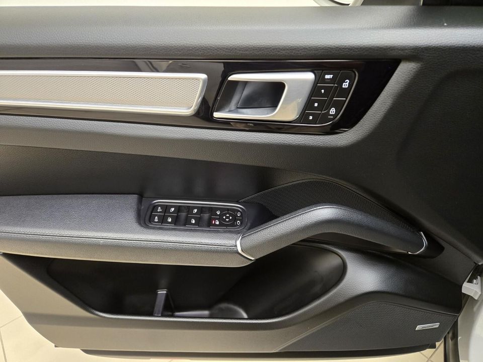 2022 Porsche Cayenne