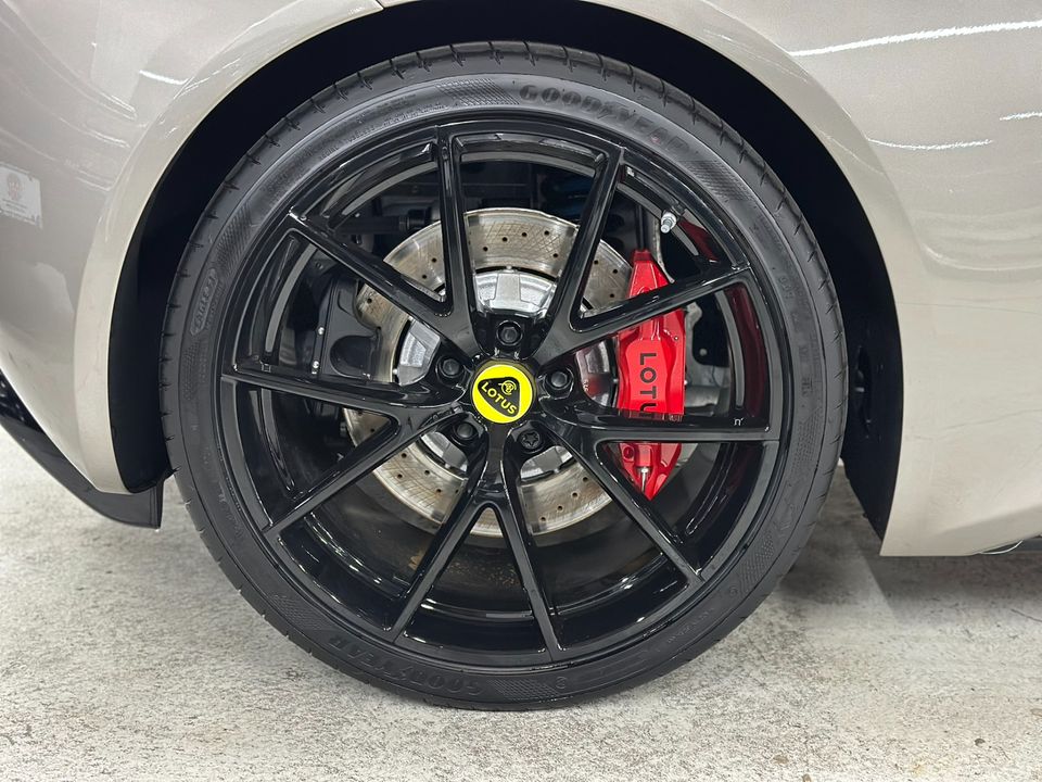 2025 Lotus Emira V6