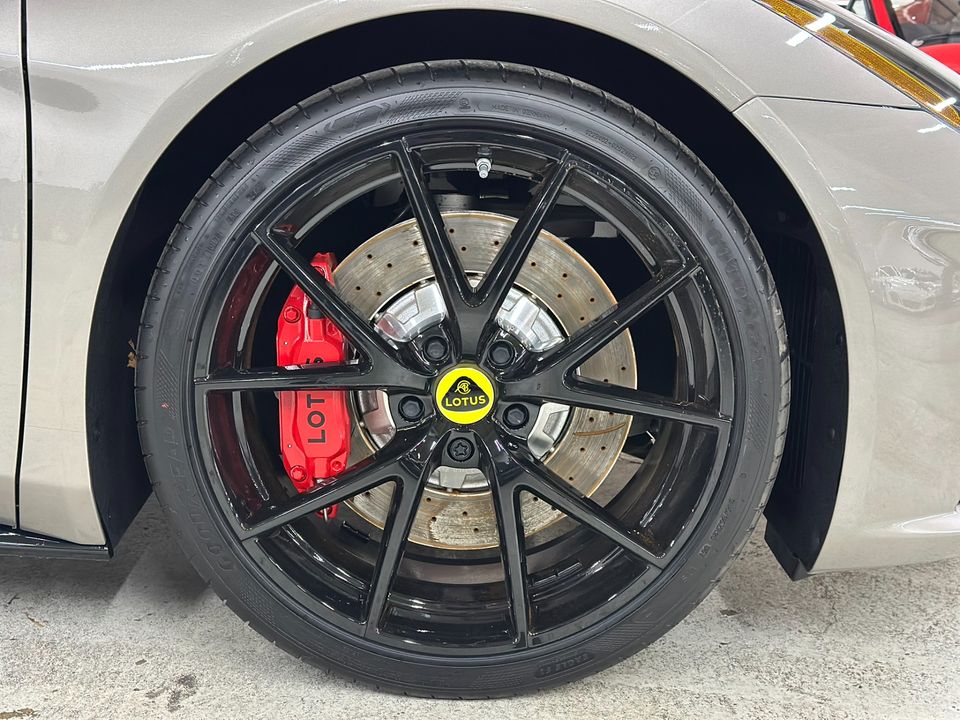2025 Lotus Emira V6