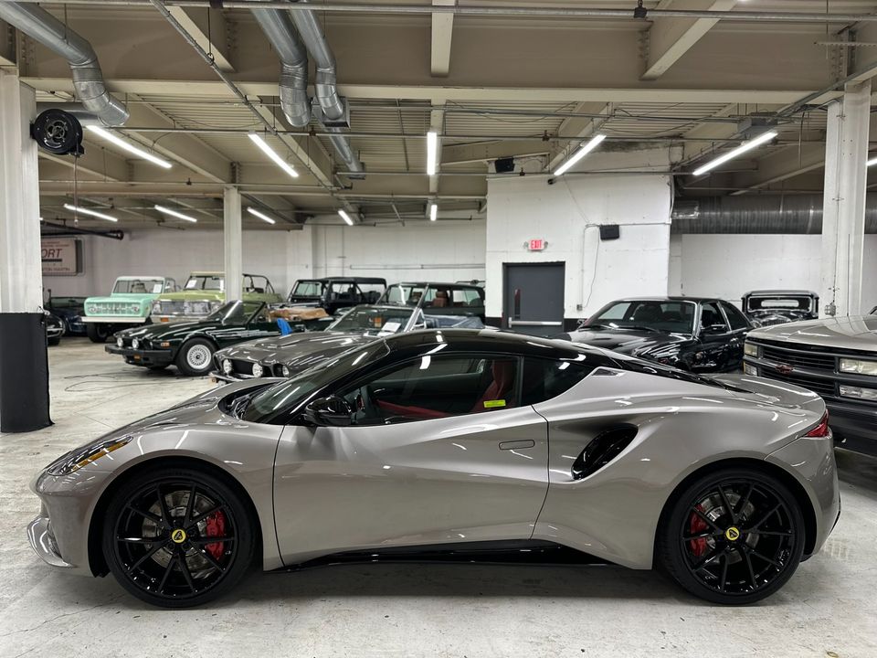 2025 Lotus Emira V6