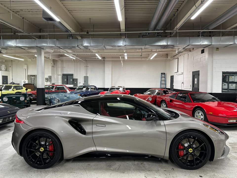 2025 Lotus Emira V6
