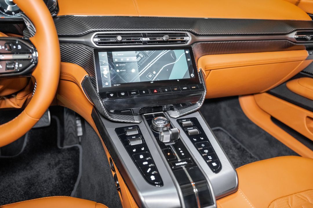2025 Aston Martin Vanquish