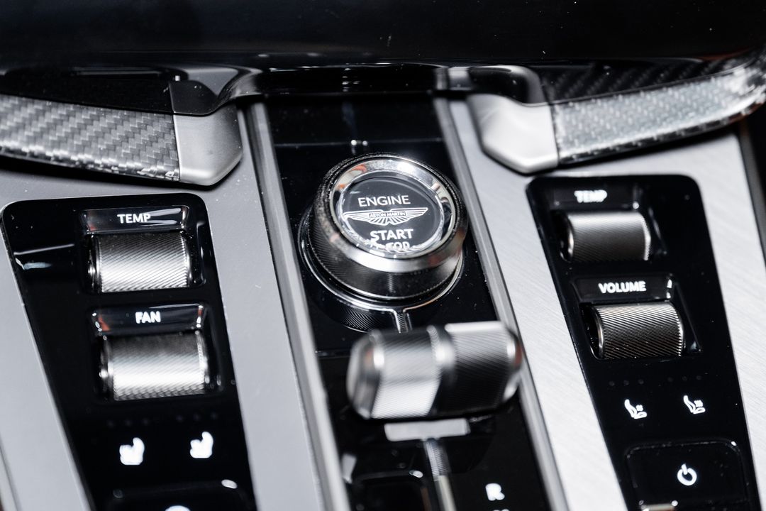 2025 Aston Martin Vanquish