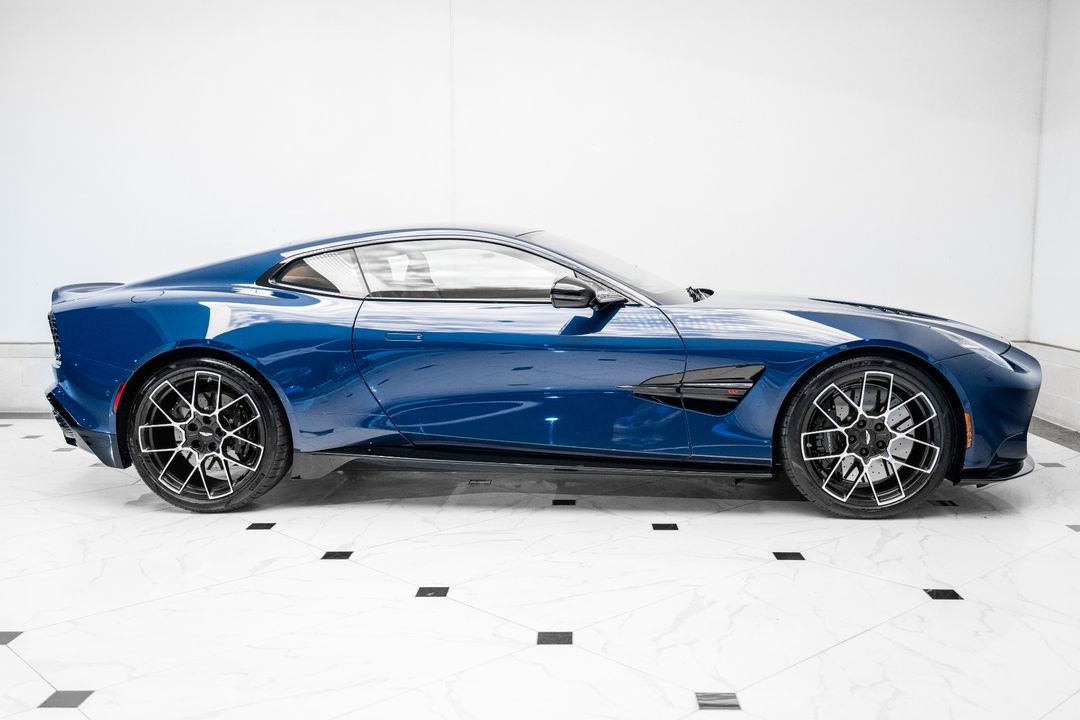 2025 Aston Martin Vanquish
